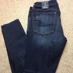 BRAND NEW American Eagle Jeans! Size 12 long